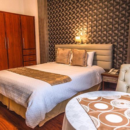 Hotel Chimborazo Internacional Riobamba Dış mekan fotoğraf