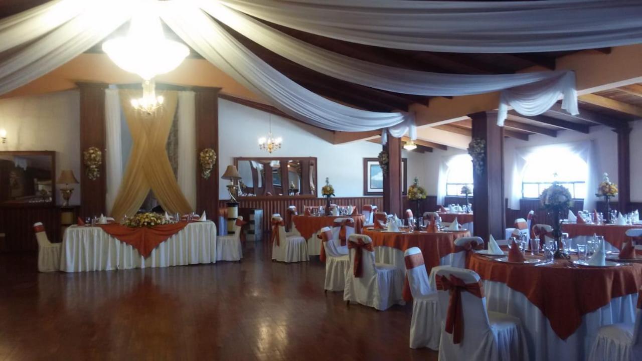 Hotel Chimborazo Internacional Riobamba Dış mekan fotoğraf